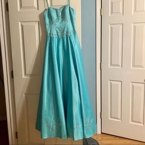 Jodi Kristopher Long Blue Gown